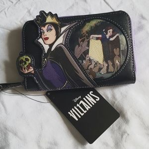 NWT 🍎 Disney x Loungefly Snow White Evil Queen Wallet